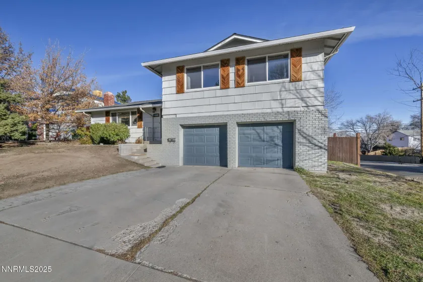 1100 Mission, Reno, Nevada 89503, 3 Bedrooms Bedrooms, ,3 BathroomsBathrooms,Residential,Residential,Mission,250058827