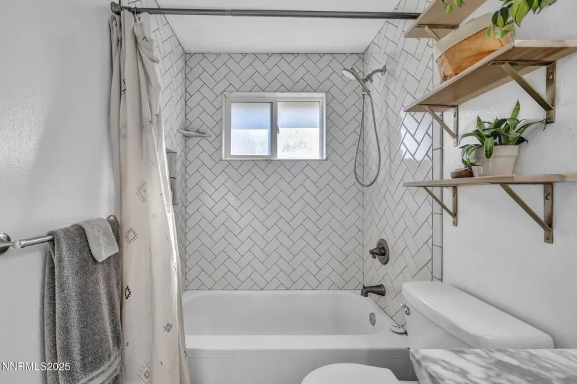 1100 Mission, Reno, Nevada 89503, 3 Bedrooms Bedrooms, ,3 BathroomsBathrooms,Residential,Residential,Mission,250058827