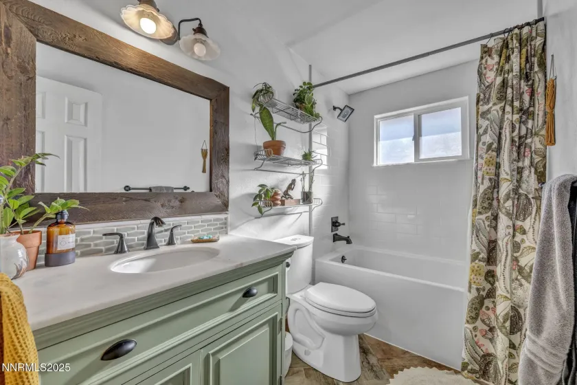 1100 Mission, Reno, Nevada 89503, 3 Bedrooms Bedrooms, ,3 BathroomsBathrooms,Residential,Residential,Mission,250058827