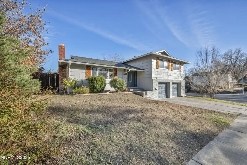 1100 Mission, Reno, Nevada 89503, 3 Bedrooms Bedrooms, ,3 BathroomsBathrooms,Residential,Residential,Mission,250058827