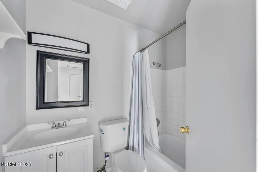 765 Jamaica, Reno, Nevada 89502, 2 Bedrooms Bedrooms, ,1 BathroomBathrooms,Residential,Residential,Jamaica,250058829