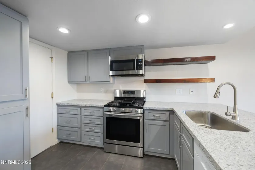 3222 Myles, Sparks, Nevada 89434, 3 Bedrooms Bedrooms, ,3 BathroomsBathrooms,Residential,Residential,Myles,250058831