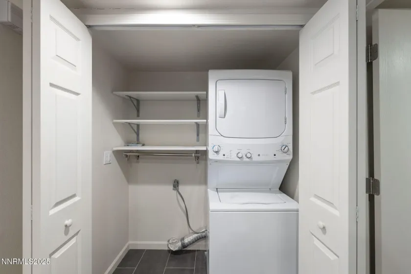 3222 Myles, Sparks, Nevada 89434, 3 Bedrooms Bedrooms, ,3 BathroomsBathrooms,Residential,Residential,Myles,250058831