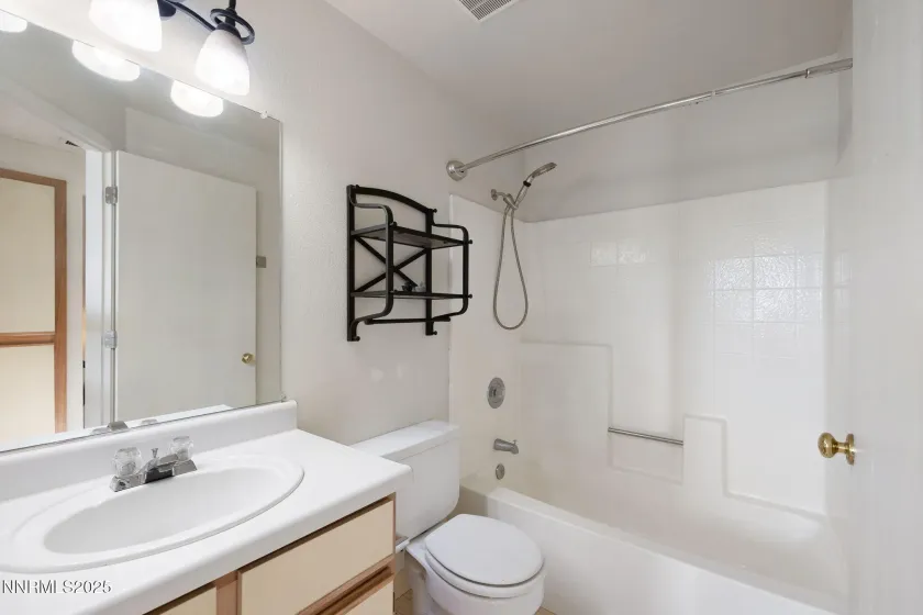 3222 Myles, Sparks, Nevada 89434, 3 Bedrooms Bedrooms, ,3 BathroomsBathrooms,Residential,Residential,Myles,250058831