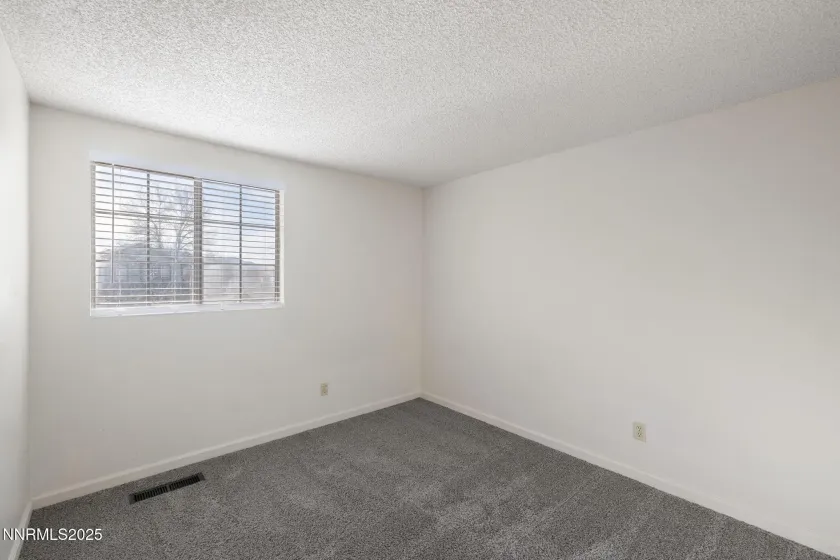 3222 Myles, Sparks, Nevada 89434, 3 Bedrooms Bedrooms, ,3 BathroomsBathrooms,Residential,Residential,Myles,250058831