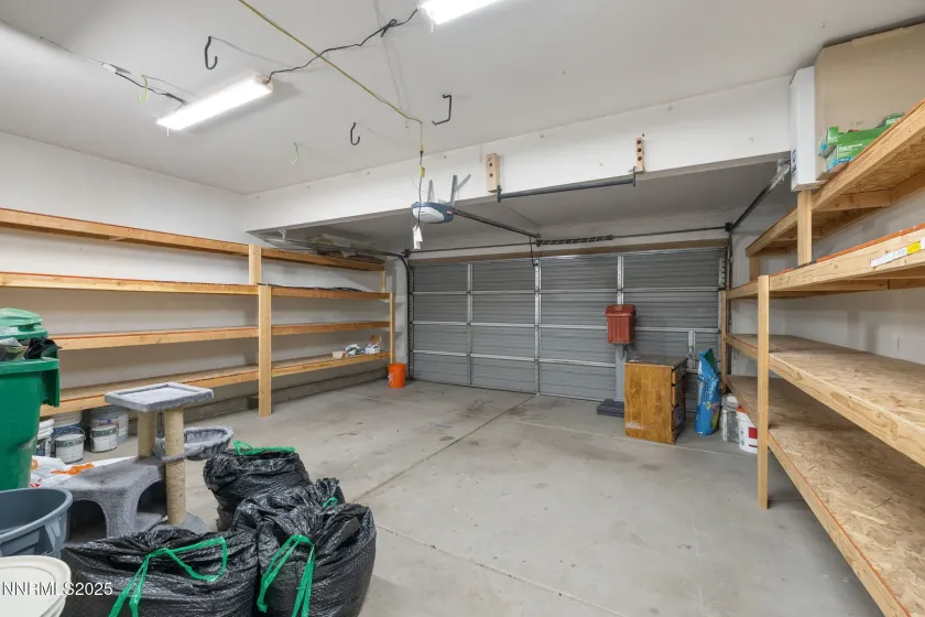 3222 Myles, Sparks, Nevada 89434, 3 Bedrooms Bedrooms, ,3 BathroomsBathrooms,Residential,Residential,Myles,250058831