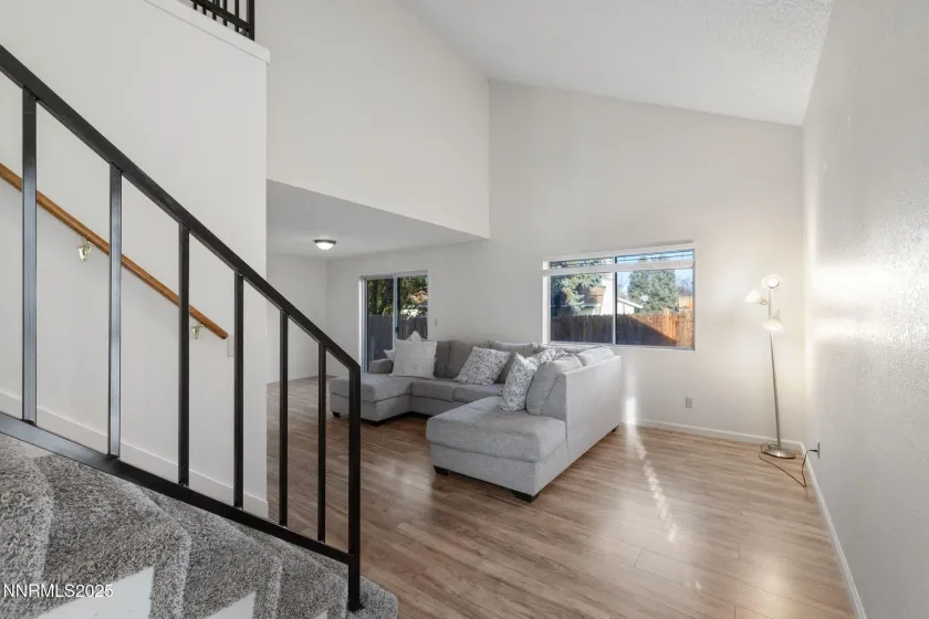 3222 Myles, Sparks, Nevada 89434, 3 Bedrooms Bedrooms, ,3 BathroomsBathrooms,Residential,Residential,Myles,250058831