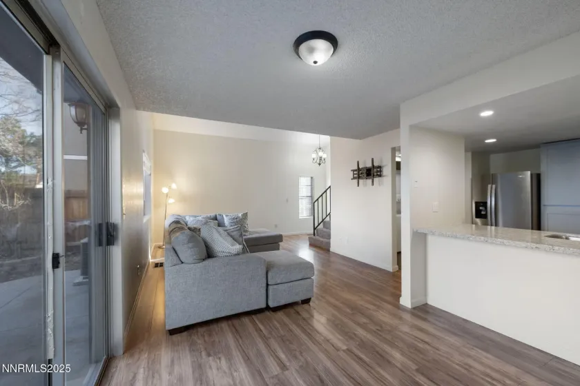 3222 Myles, Sparks, Nevada 89434, 3 Bedrooms Bedrooms, ,3 BathroomsBathrooms,Residential,Residential,Myles,250058831