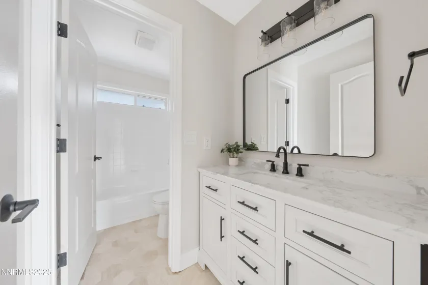 207 White Rose, Sparks, Nevada 89441, 4 Bedrooms Bedrooms, ,2 BathroomsBathrooms,Residential,Residential,White Rose,250058838