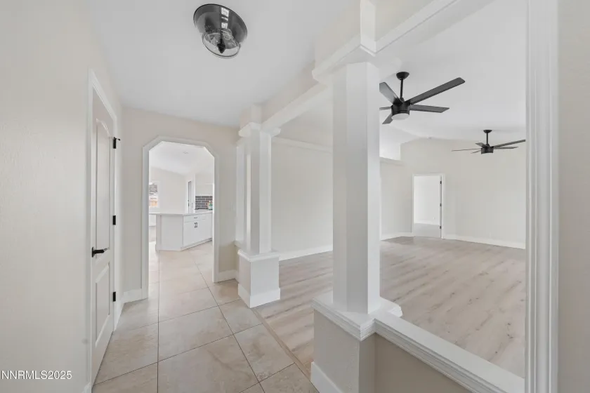 207 White Rose, Sparks, Nevada 89441, 4 Bedrooms Bedrooms, ,2 BathroomsBathrooms,Residential,Residential,White Rose,250058838