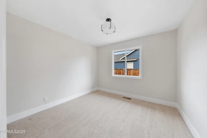 207 White Rose, Sparks, Nevada 89441, 4 Bedrooms Bedrooms, ,2 BathroomsBathrooms,Residential,Residential,White Rose,250058838