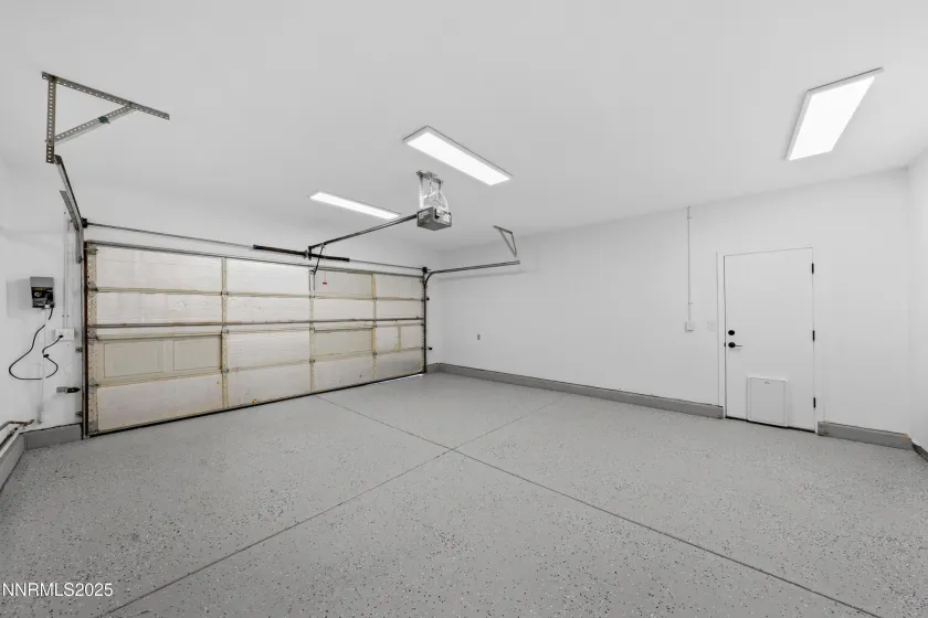 207 White Rose, Sparks, Nevada 89441, 4 Bedrooms Bedrooms, ,2 BathroomsBathrooms,Residential,Residential,White Rose,250058838