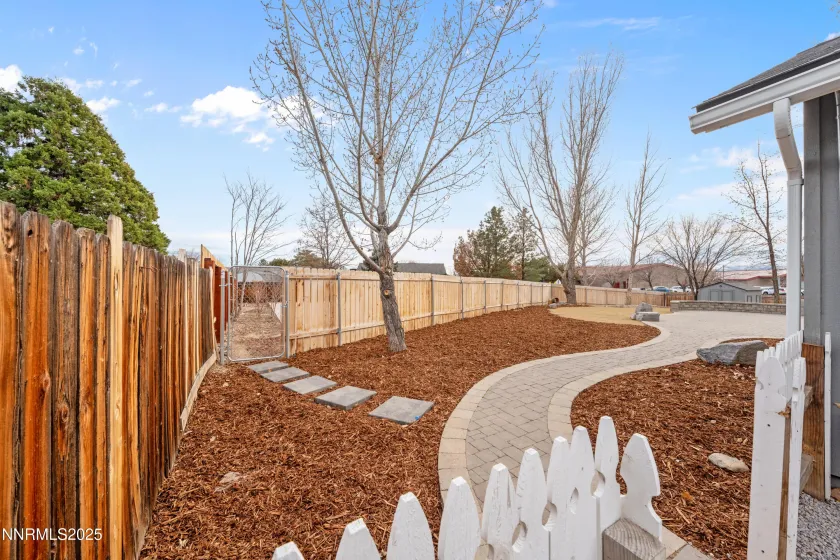 207 White Rose, Sparks, Nevada 89441, 4 Bedrooms Bedrooms, ,2 BathroomsBathrooms,Residential,Residential,White Rose,250058838