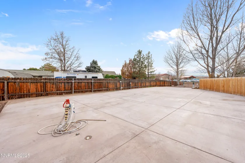 207 White Rose, Sparks, Nevada 89441, 4 Bedrooms Bedrooms, ,2 BathroomsBathrooms,Residential,Residential,White Rose,250058838