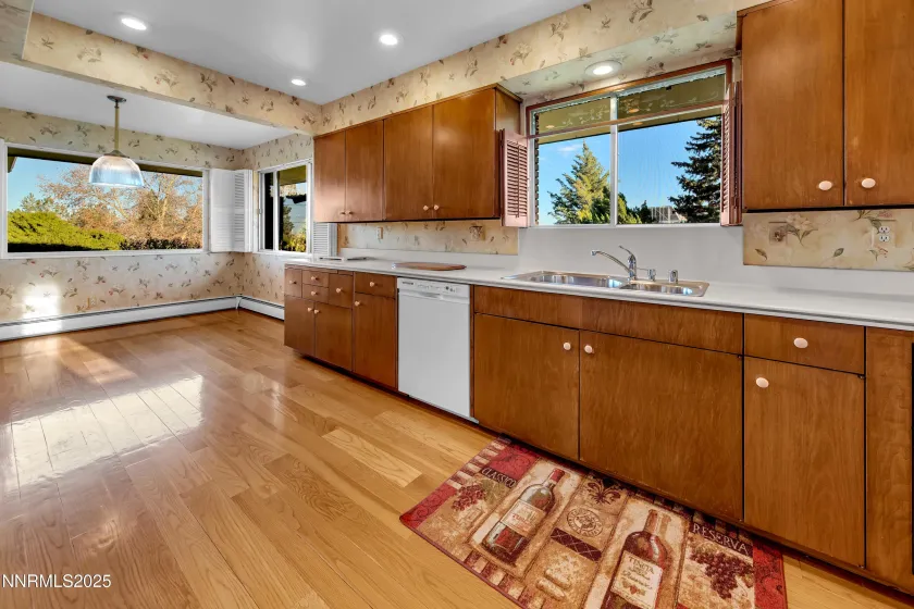 1965 Solari, Reno, Nevada 89509, 4 Bedrooms Bedrooms, ,4 BathroomsBathrooms,Residential,Residential,Solari,250058839