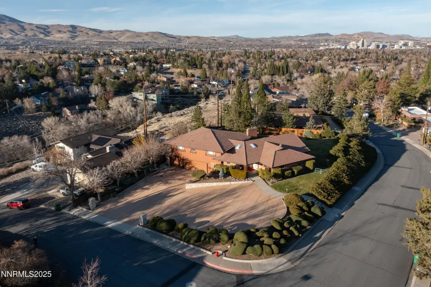 1965 Solari, Reno, Nevada 89509, 4 Bedrooms Bedrooms, ,4 BathroomsBathrooms,Residential,Residential,Solari,250058839