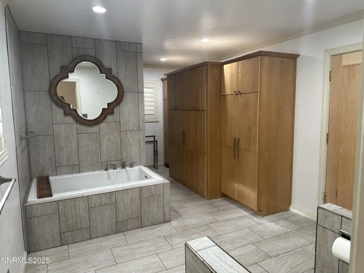 1175 Fairfield, Reno, Nevada 89509, 2 Bedrooms Bedrooms, ,2 BathroomsBathrooms,Residential,Residential,Fairfield,250058840