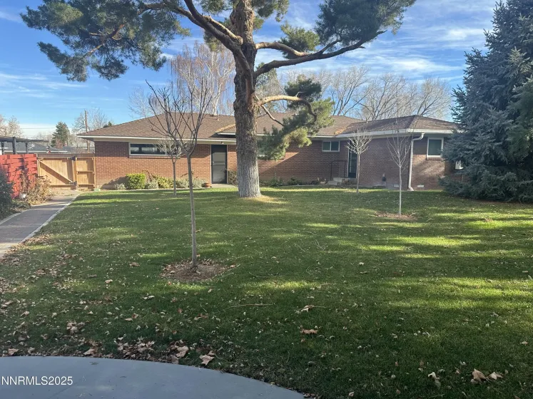 1175 Fairfield, Reno, Nevada 89509, 2 Bedrooms Bedrooms, ,2 BathroomsBathrooms,Residential,Residential,Fairfield,250058840