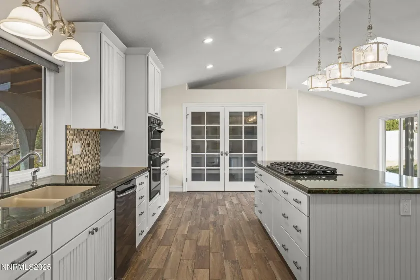 8570 Eaglenest, Sparks, Nevada 89436, 3 Bedrooms Bedrooms, ,3 BathroomsBathrooms,Residential,Residential,Eaglenest,250058845