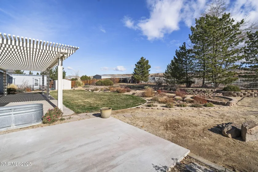 8570 Eaglenest, Sparks, Nevada 89436, 3 Bedrooms Bedrooms, ,3 BathroomsBathrooms,Residential,Residential,Eaglenest,250058845