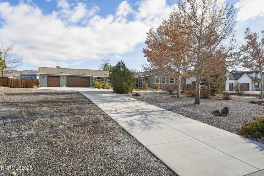 8570 Eaglenest, Sparks, Nevada 89436, 3 Bedrooms Bedrooms, ,3 BathroomsBathrooms,Residential,Residential,Eaglenest,250058845