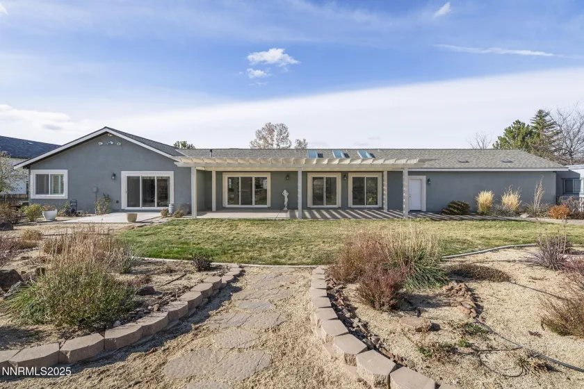 8570 Eaglenest, Sparks, Nevada 89436, 3 Bedrooms Bedrooms, ,3 BathroomsBathrooms,Residential,Residential,Eaglenest,250058845
