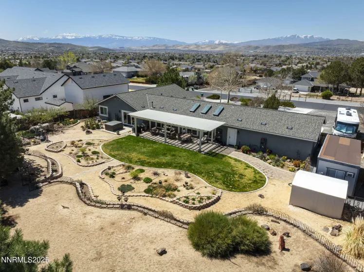 8570 Eaglenest, Sparks, Nevada 89436, 3 Bedrooms Bedrooms, ,3 BathroomsBathrooms,Residential,Residential,Eaglenest,250058845