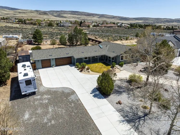 8570 Eaglenest, Sparks, Nevada 89436, 3 Bedrooms Bedrooms, ,3 BathroomsBathrooms,Residential,Residential,Eaglenest,250058845