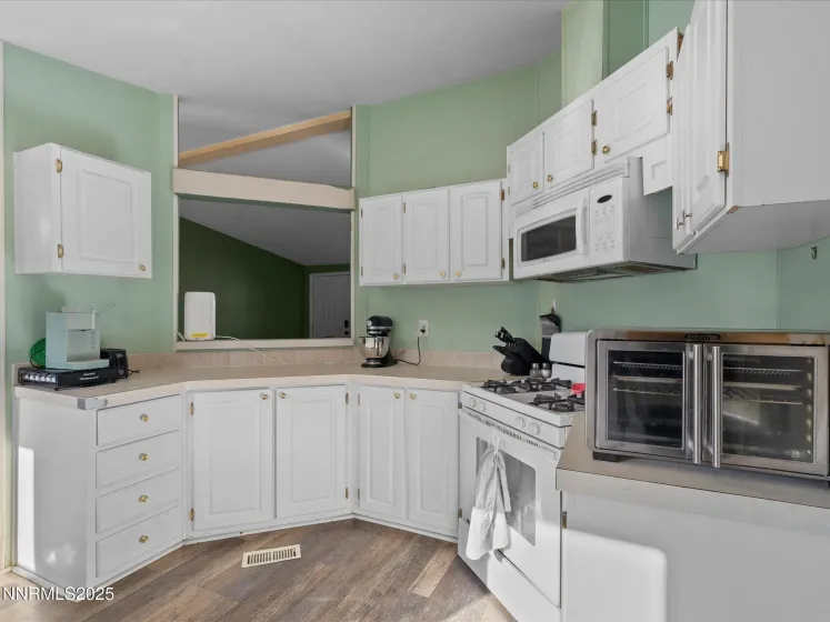 227 Walker, Gardnerville, Nevada 89410, 3 Bedrooms Bedrooms, ,2 BathroomsBathrooms,Residential,Residential,Walker,250058847