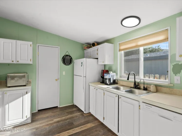 227 Walker, Gardnerville, Nevada 89410, 3 Bedrooms Bedrooms, ,2 BathroomsBathrooms,Residential,Residential,Walker,250058847