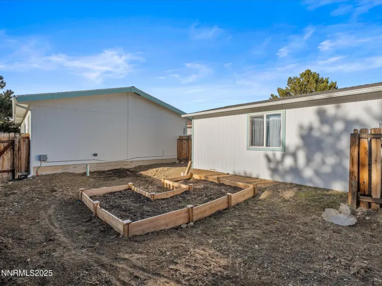 227 Walker, Gardnerville, Nevada 89410, 3 Bedrooms Bedrooms, ,2 BathroomsBathrooms,Residential,Residential,Walker,250058847