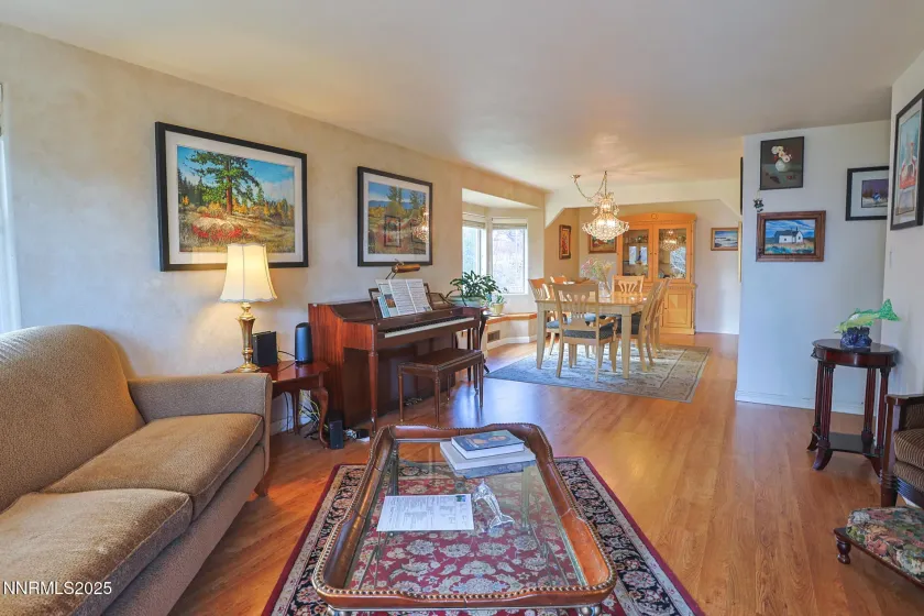 1659 Davidson, Reno, Nevada 89509, 4 Bedrooms Bedrooms, ,2 BathroomsBathrooms,Residential,Residential,Davidson,250058852