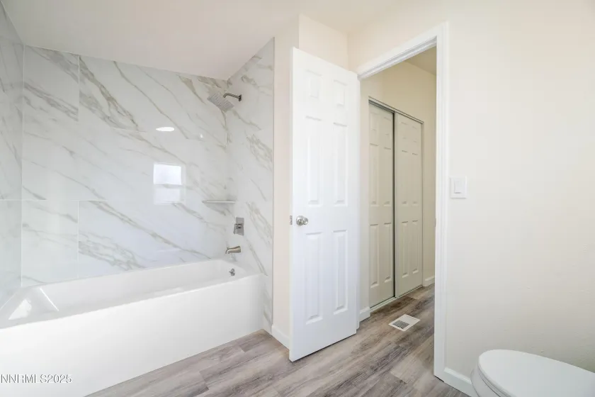 4688 Leonesio, Sun Valley, Nevada 89433, 3 Bedrooms Bedrooms, ,2 BathroomsBathrooms,Residential,Residential,Leonesio,250058856