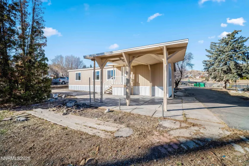 4688 Leonesio, Sun Valley, Nevada 89433, 3 Bedrooms Bedrooms, ,2 BathroomsBathrooms,Residential,Residential,Leonesio,250058856