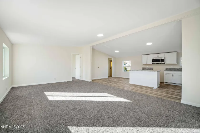 4688 Leonesio, Sun Valley, Nevada 89433, 3 Bedrooms Bedrooms, ,2 BathroomsBathrooms,Residential,Residential,Leonesio,250058856