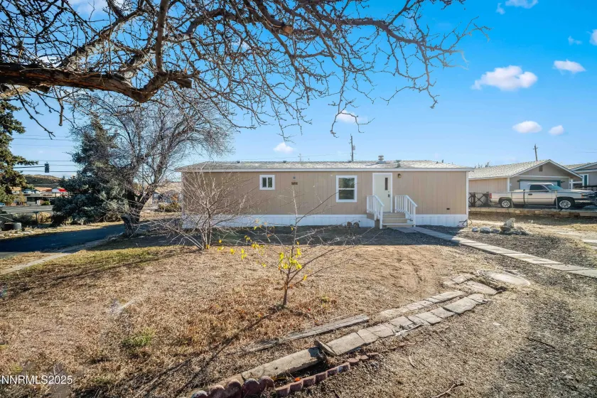 4688 Leonesio, Sun Valley, Nevada 89433, 3 Bedrooms Bedrooms, ,2 BathroomsBathrooms,Residential,Residential,Leonesio,250058856