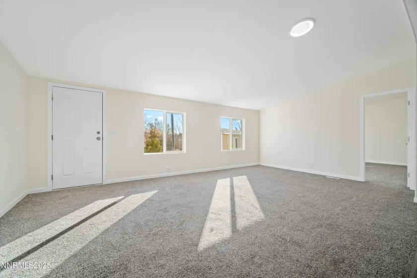 4688 Leonesio, Sun Valley, Nevada 89433, 3 Bedrooms Bedrooms, ,2 BathroomsBathrooms,Residential,Residential,Leonesio,250058856