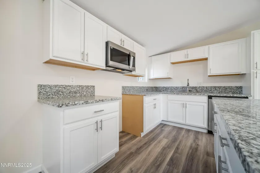 4688 Leonesio, Sun Valley, Nevada 89433, 3 Bedrooms Bedrooms, ,2 BathroomsBathrooms,Residential,Residential,Leonesio,250058856