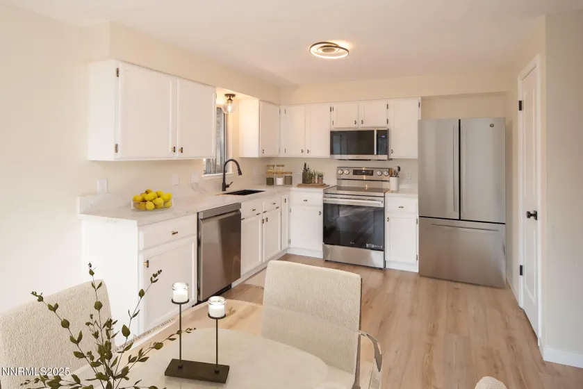 1605 Alamo, Reno, Nevada 89503, 3 Bedrooms Bedrooms, ,2 BathroomsBathrooms,Residential,Residential,Alamo,250058854