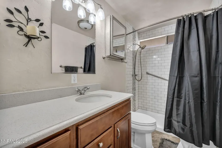 914 Glen Martin, Sparks, Nevada 89434, 4 Bedrooms Bedrooms, ,2 BathroomsBathrooms,Residential,Residential,Glen Martin,250058855