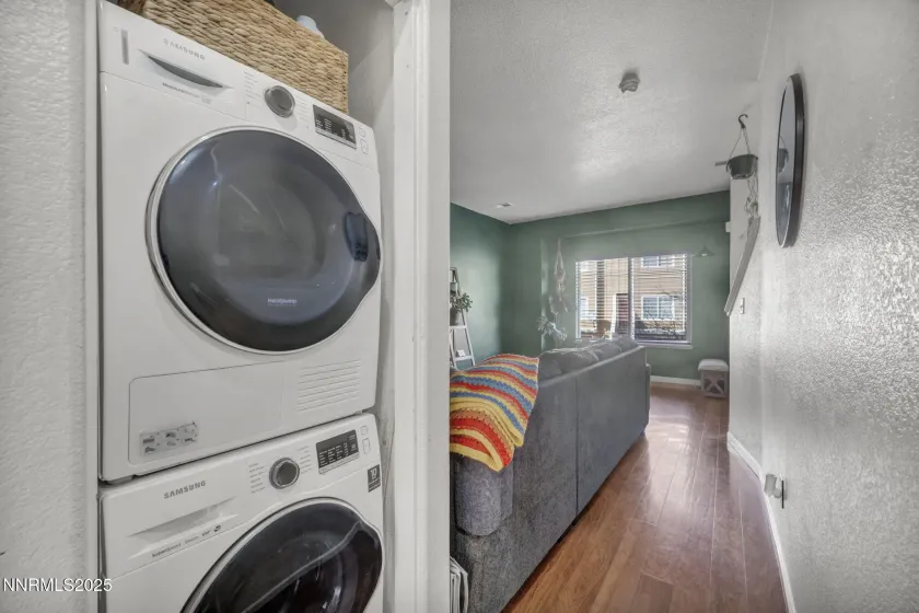 4592 Kathleen Denise, Reno, Nevada 89503, 2 Bedrooms Bedrooms, ,3 BathroomsBathrooms,Residential,Residential,Kathleen Denise,250058857