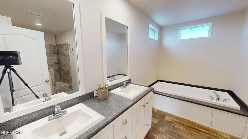 1930 Moccasin, Battle Mountain, Nevada 89820, 4 Bedrooms Bedrooms, ,2 BathroomsBathrooms,Residential,Residential,Moccasin,250058858