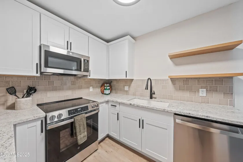 2520 Tripp, Reno, Nevada 89512, 2 Bedrooms Bedrooms, ,2 BathroomsBathrooms,Residential,Residential,Tripp,250057691