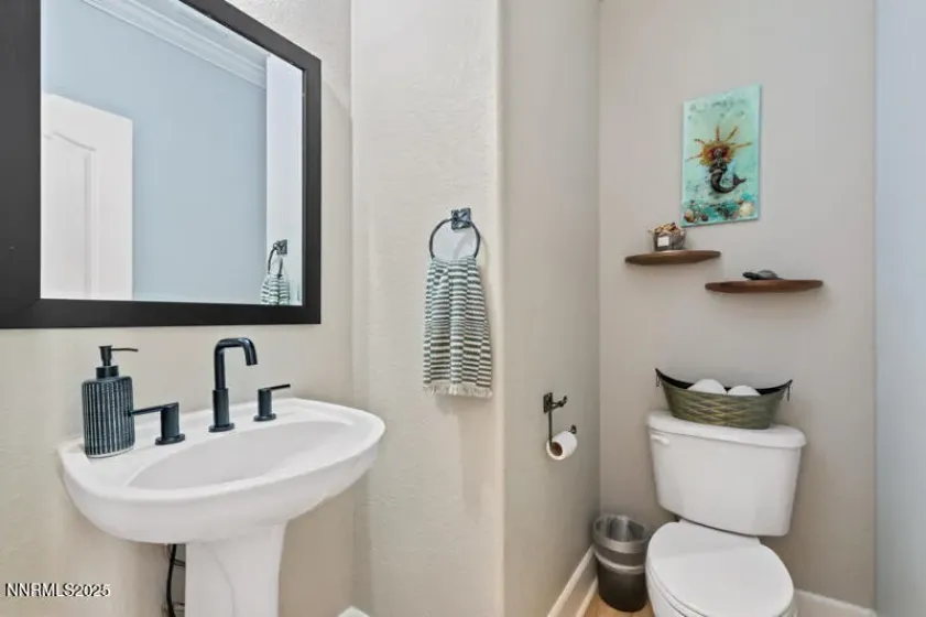 2968 Fox Trail, Reno, Nevada 89523, 4 Bedrooms Bedrooms, ,3 BathroomsBathrooms,Residential,Residential,Fox Trail,250058871