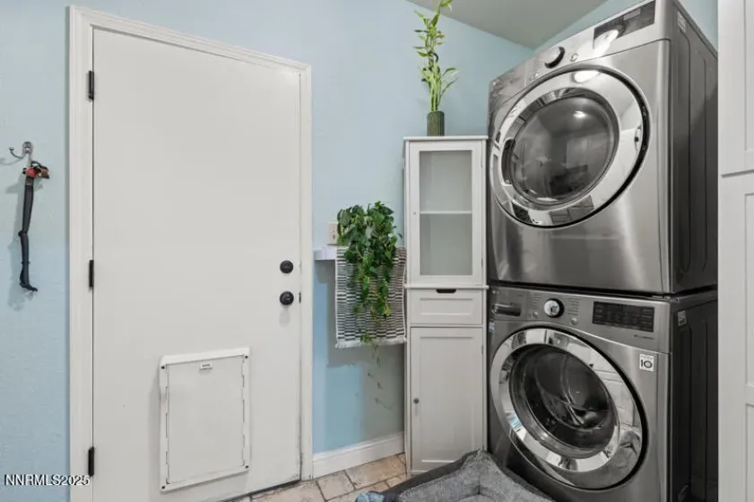 2968 Fox Trail, Reno, Nevada 89523, 4 Bedrooms Bedrooms, ,3 BathroomsBathrooms,Residential,Residential,Fox Trail,250058871