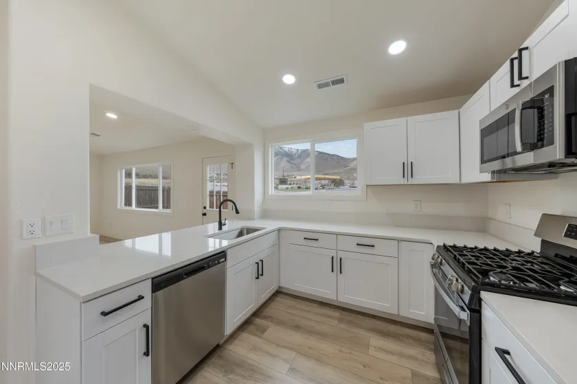 8561 Malibu, Reno, Nevada 89506, 3 Bedrooms Bedrooms, ,2 BathroomsBathrooms,Residential,Residential,Malibu,250058873