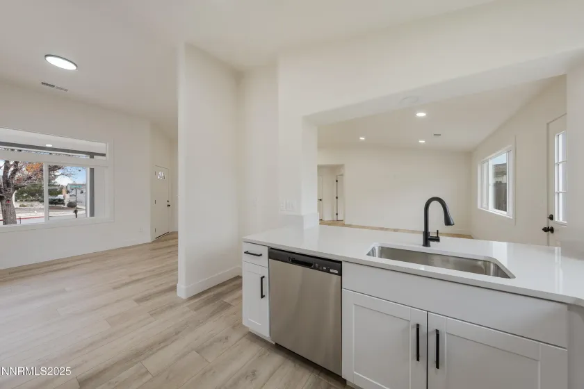 8561 Malibu, Reno, Nevada 89506, 3 Bedrooms Bedrooms, ,2 BathroomsBathrooms,Residential,Residential,Malibu,250058873