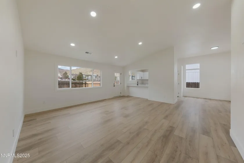 8561 Malibu, Reno, Nevada 89506, 3 Bedrooms Bedrooms, ,2 BathroomsBathrooms,Residential,Residential,Malibu,250058873