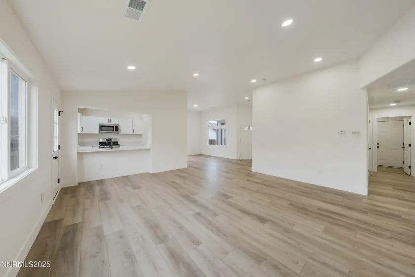 8561 Malibu, Reno, Nevada 89506, 3 Bedrooms Bedrooms, ,2 BathroomsBathrooms,Residential,Residential,Malibu,250058873