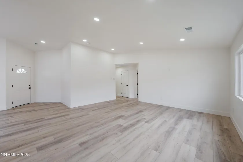 8561 Malibu, Reno, Nevada 89506, 3 Bedrooms Bedrooms, ,2 BathroomsBathrooms,Residential,Residential,Malibu,250058873